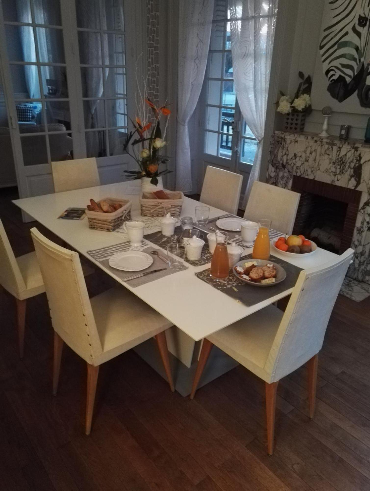 Au Fil Du Temps Bed & Breakfast Châlus Cameră foto